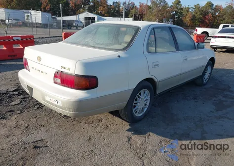 1996 Toyota Camry Le/Xle/Se z USA, uszkodzony, nr VIN JT2BF12K4T0146958